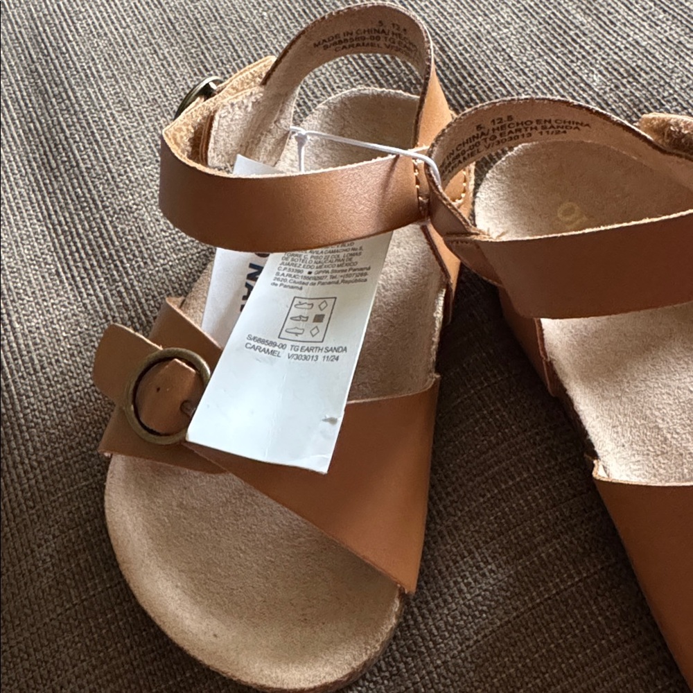 Old Navy Tan Kids Sandals - Picture 2 of 4